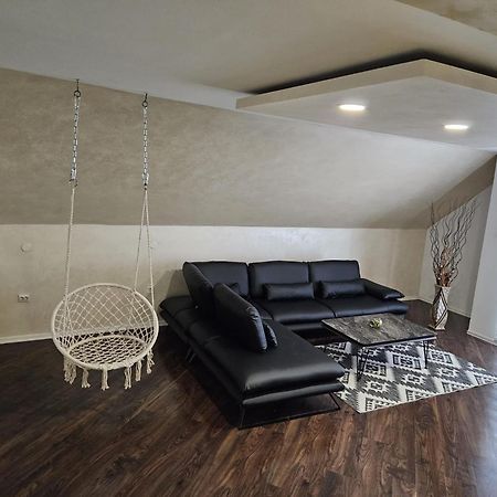 Apartman Daniela 塞拉耶佛 外观 照片