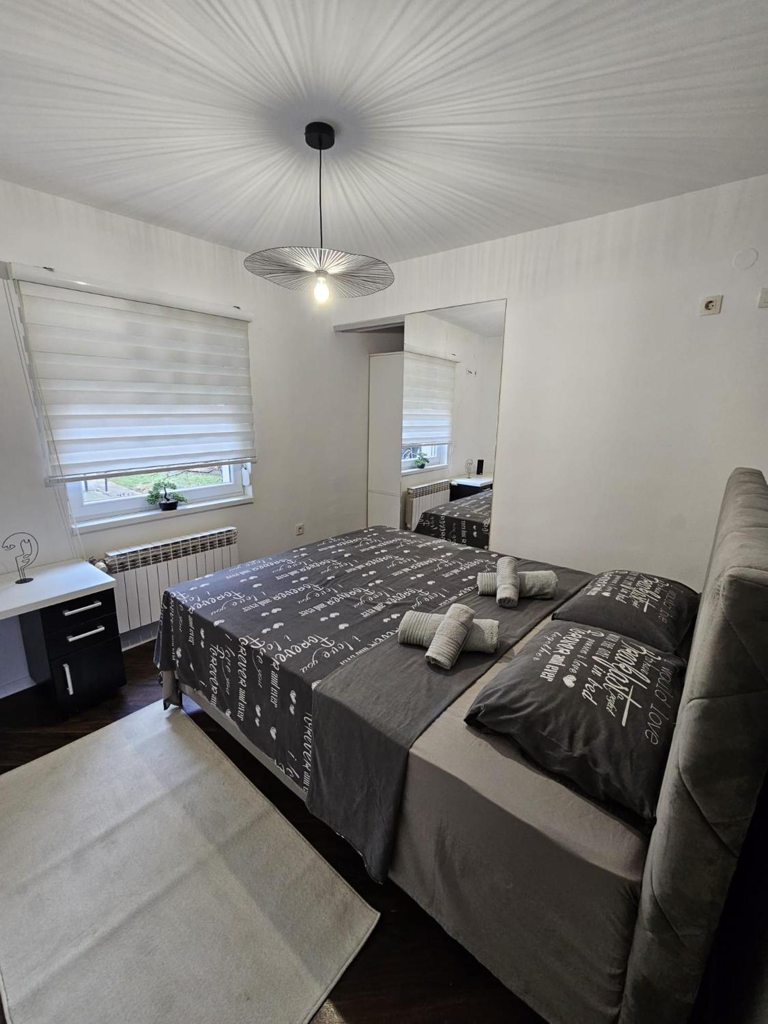 Apartman Daniela 塞拉耶佛 外观 照片